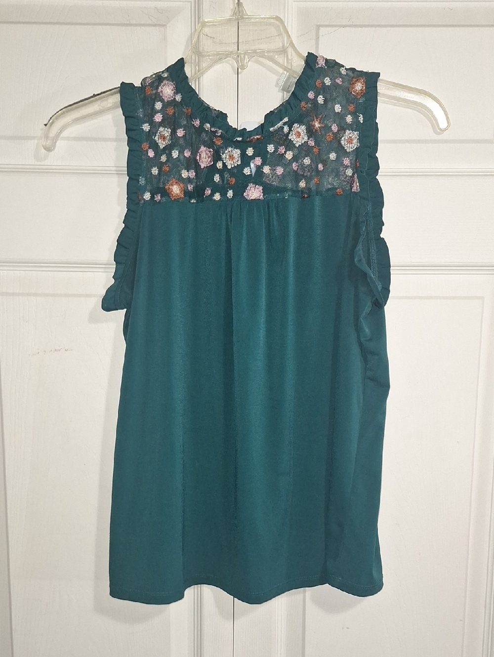 Faith and Joy Green Sleeveless Ruffled Tank - Floral Embroidered Yoke - XL